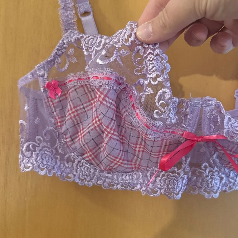 Jezebel Women’s Lace Plaid Sheer Underwire Bra Lingerie Purple Size 38DD/E - Picture 2 of 6